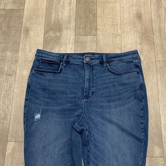 NYDJ Madison Ami Skinny Sure Stretch Lift Tuck Technology Distressed‎ Jeans - Picture 3 of 9